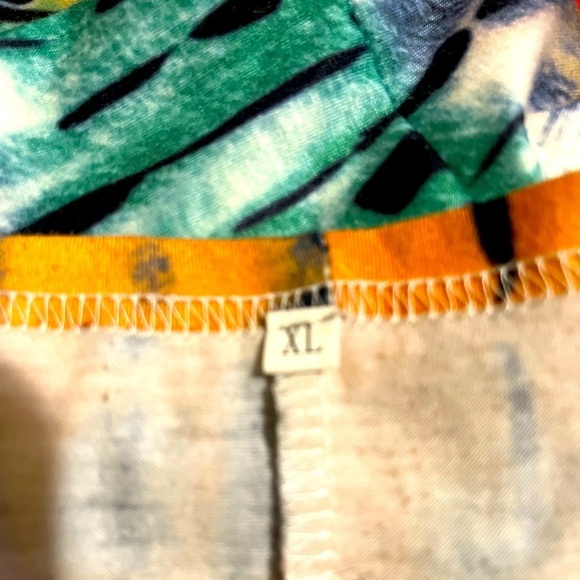 Women vibrant Colorful Jumpsuit. Size XL. Reminds you of the Jungle. - Picture 12 of 14